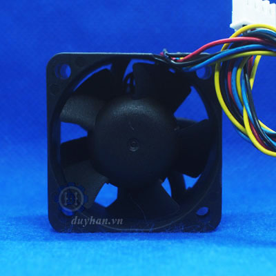 quat-tan-nhiet-foxconn.